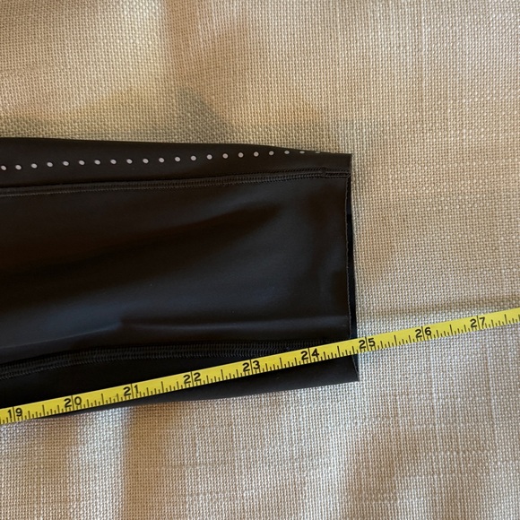 LULULEMON 7 Pocket Leggings in Olive Green sz 8 EUC - Picture 9 of 9